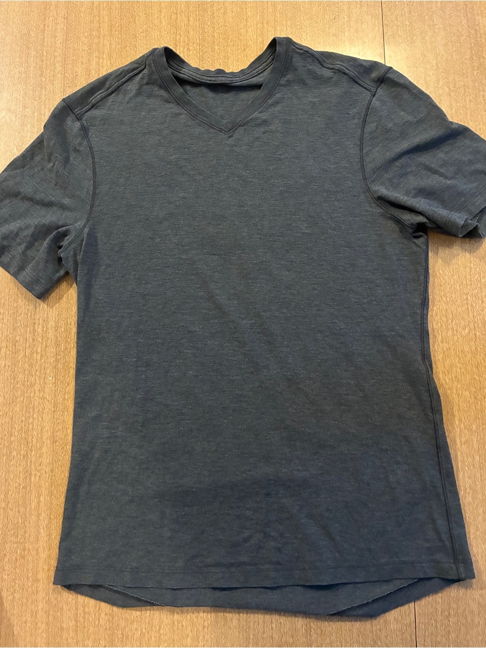 Lululemon Men’s V-neck Tee